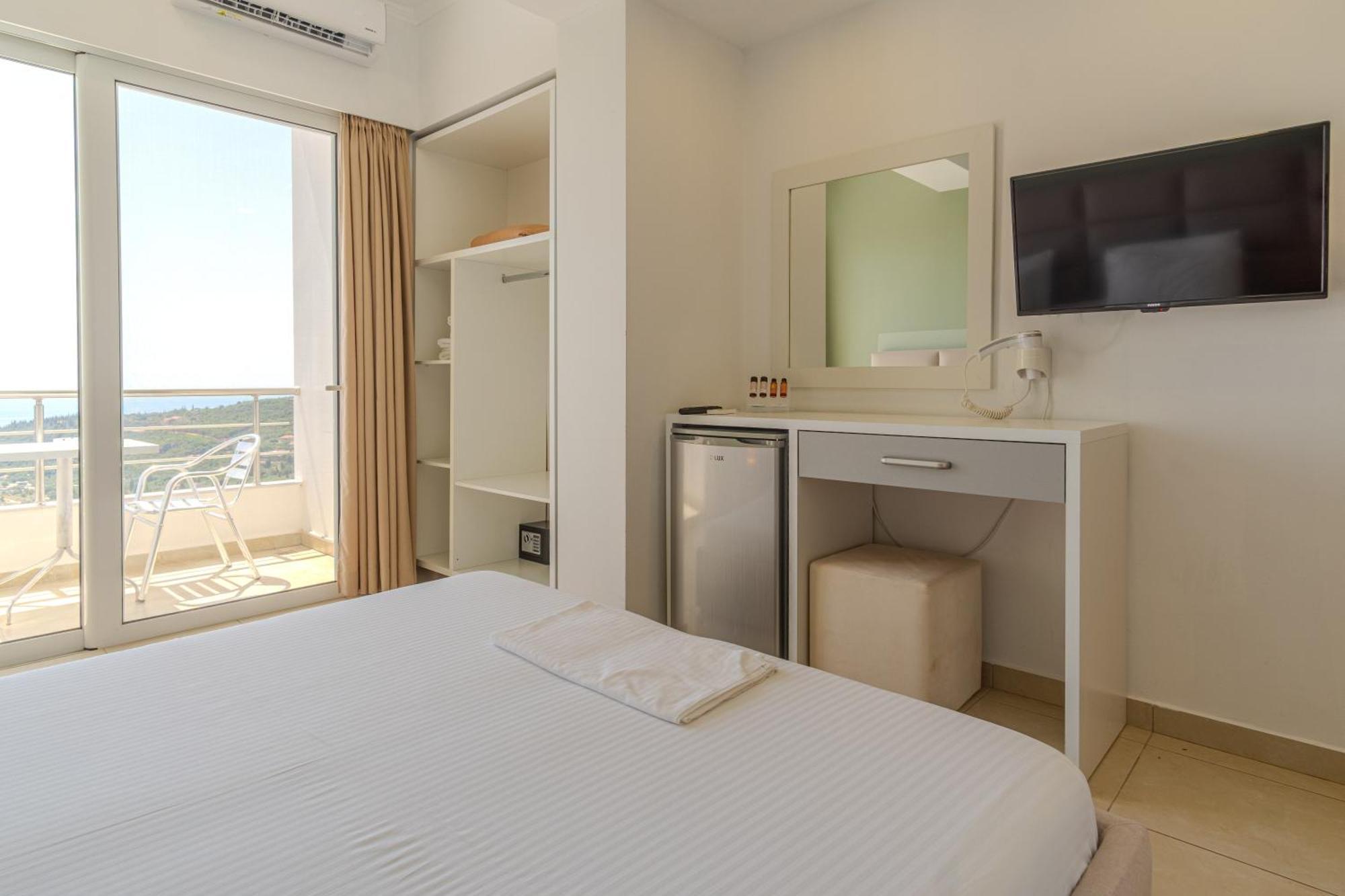 Aphrodite's Garden Hotel Himarë