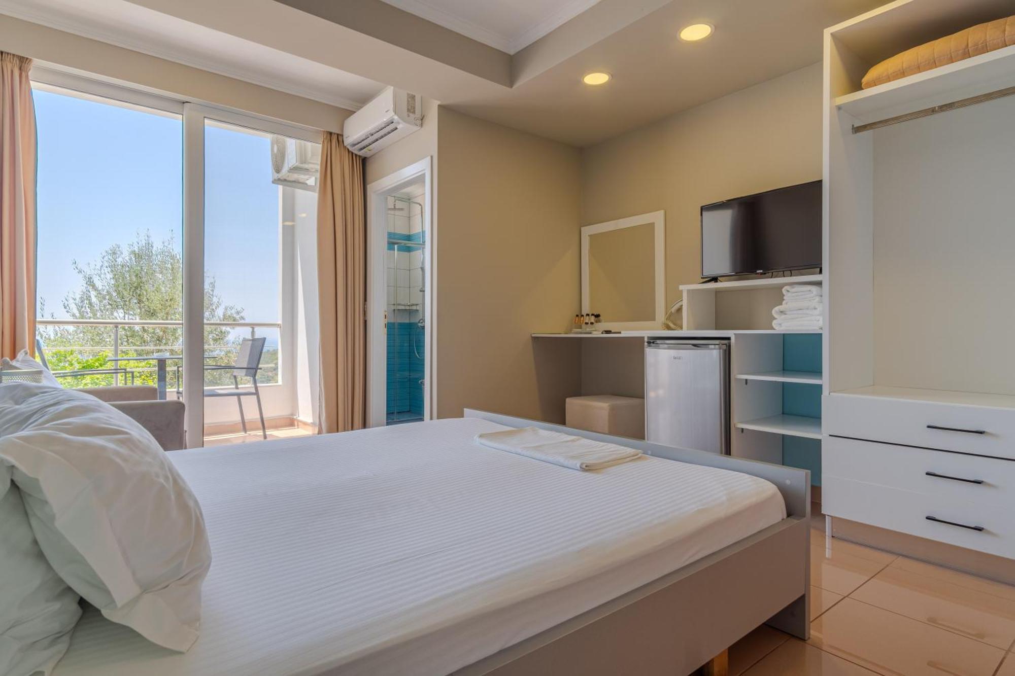 Aphrodite's Garden Hotel *